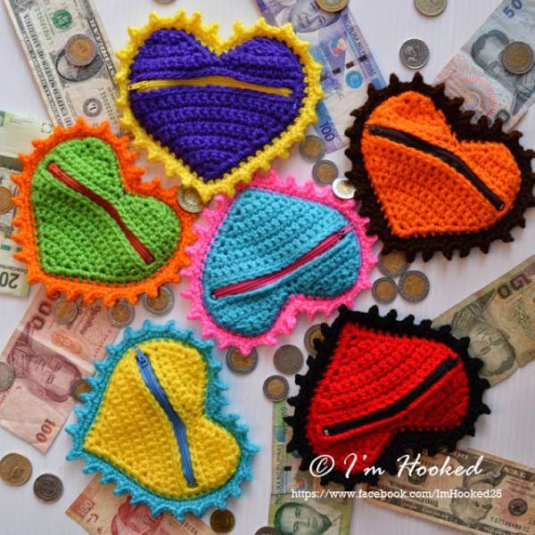 \"crochet_heart_coin_purse\"